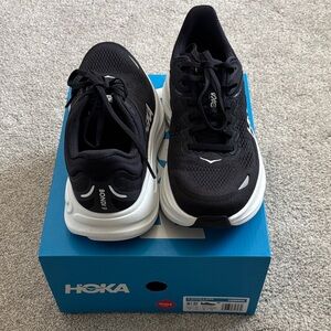 Women’s Hoka 9 Size 8 wide